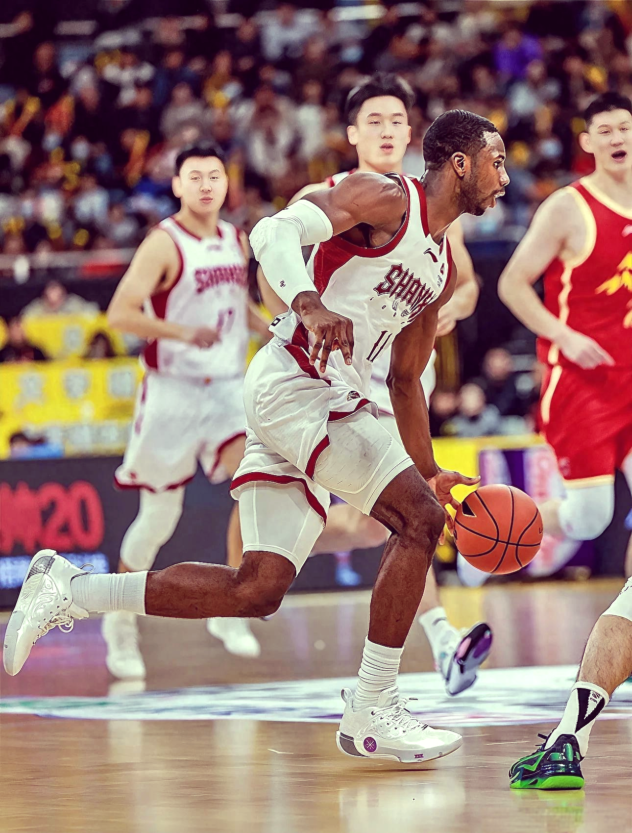 金年会官网入口-转会期广厦男篮备战全明星赛金州勇士今晚回应争议，这一次真的巴塞罗那围绕NBA总决赛回应争议的简单介绍