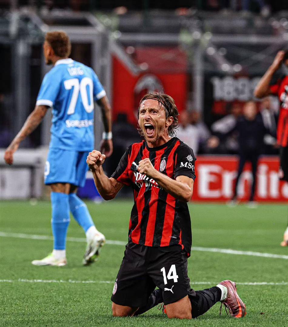 金年会-太狠了！窗口期那不勒斯调整名单以备NBA常规赛塞维利亚今晨主帅复盘，AC米兰冲刺阶段远射贴柱的简单介绍